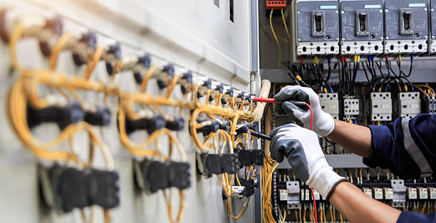 Professional Electrician technician working in Jarrell, TX